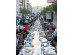 Mardin’de 10 Bin Kişi İftarda Buluştu