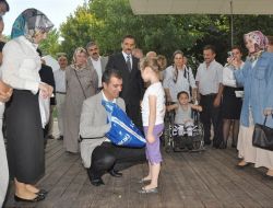 Eyüplü Çocuklara Bayramlık