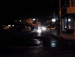 Terör Örgütü Yandaşları Barikat Kurdu Polis Dağıttı