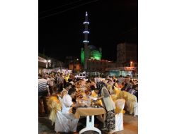 Hayırsever İşadamı, Hergün 2 Bin Kişiye İftar Ve Sahur Verdi