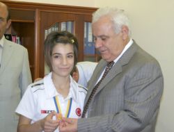 Siirtli Evin Demirhan Dünya Üçüncüsü Oldu