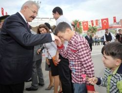 Vali Cerrah: Bayramlar Sevgiyi Yaşatmak İçindir