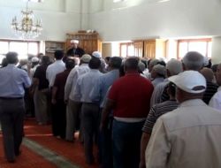 SAKAL-I ŞERİF'E BÜYÜK İLGİ