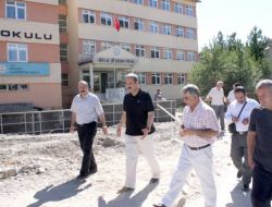 Tarihi Caminin Trafikten Etkilenmemesi İçin Kavşak Ve Yolun Yeri Değiştirildi