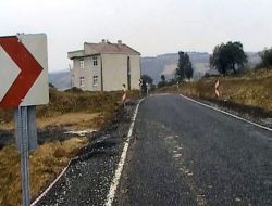İstimlak Bedeli Ödenmeyen Ev, Yolun Ortasında Kaldı