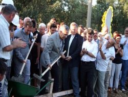 Güre'deki Caminin Temelini Bülent Arınç Attı!..