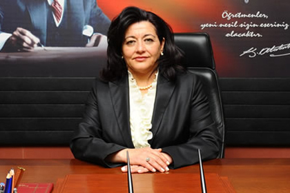 Bayan Vali göreve başladı!