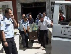 Tartıştığı Eşini, Başına Çekiç Vurarak Öldürdü