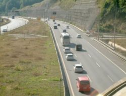 Tatilciler Erken Dönmeye Başladı