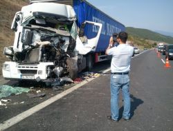 Tem Otoyolunda Kaza: 1 Ölü, 1 Yaralı