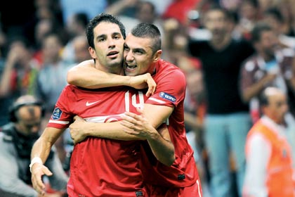 Ne siyaseti şehitlere armağan