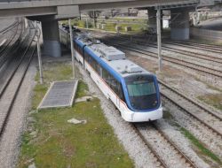 Trene Atılan Taşlar, 768 Bin İzmirliyi Yolda Bıraktı