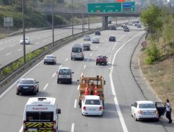 Dönüş Yolundaki Tatilciler Araç Trafiğini Artırdı