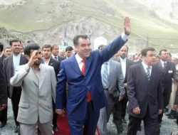 Ahmedinejad İle Rahman Açılışı Yaptı