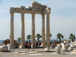 Side, Sahil Turizmindeki Markalaşmayı Arkeolojide De Sağladı