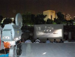 Kayseri'de Açık Havada Sinema Keyfi