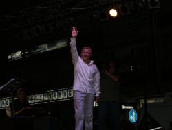 Aydın'da Zülfü Livaneli Coşkusu