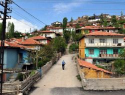 Belediye, Yapılaşmanın Önünü Açmak İçin Müteahhitten 20 Bin Lira Almayacak