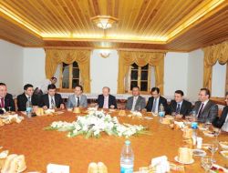 Vali Öztürk, Tayini Çıkan Kaymakamlara Şilt Verdi