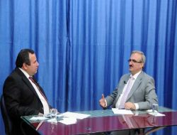 Vali Karaloğlu: Van'ı Anlatırken Mağduriyet Edebiyatı Yerine, Kentin Potansiyelini Anlatmalıyız