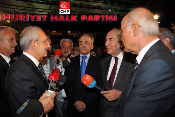 Tutuklu vekiller için konuştu