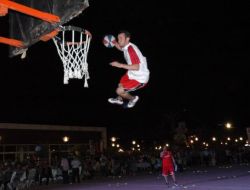 Çocuklar ‘karizma Show’ Eşliğinde Sünnet Oldu