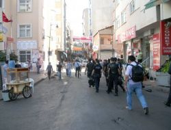 Askeri Operasyonlara Protesto