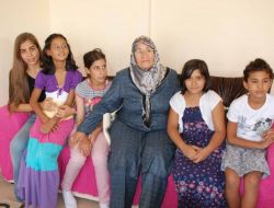 Tosyalı Sevgi Evlerinde Çocuklara Duygulu Karşılama