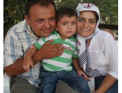 İki Yaşındaki Çocuğun Gözlerinin Rengi, Biri Anneden Biri Babadan