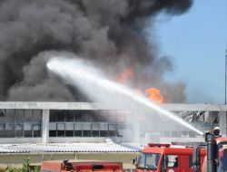 Gebze'deki Yangın Kontrol Altına Alındı