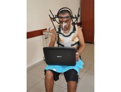 Yaşaması Zor Denilen Genç, Hastaneden Yürüyerek Çıktı