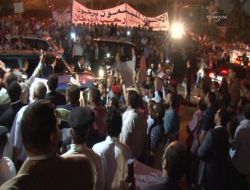 Erdoğan’ı Kahire’de Binlerce Kişi Karşıladı