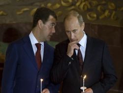 Medvedev, Vatandaşla Diyalog İçin Bölgelerde Putin Gibi Bürolar Kuruyor..