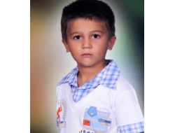 Otobüs Altında Kalarak Can Veren Birinci Sınıf Öğrencisi Toprağa Verildi