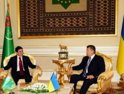 Ukrayna Cumhurbaşkanı'na At Hediye Etti