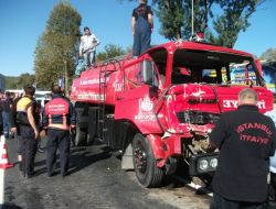 İtfaiye Araçları, Yangın Dönüşü Kaza Yaptı