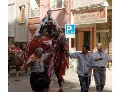 Engelli Yakını 5 Çocuğa Sünnet Hediyesi