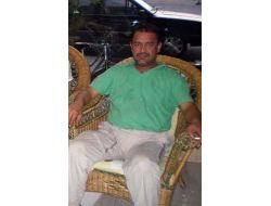 Evine Balkondan Girmeye Çalıştı, Düşerek Öldü