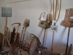 Eski Tarım Aletleri Ve Eşyaların Sergilendiği Köy Müzesi Büyük İlgi Görüyor