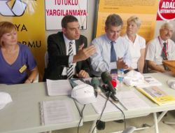 Balyoz Sanıklarının Eşleri Destek İstedi