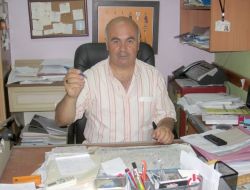 300 Üyesi Olan Partiye 130 Oy Çıkınca Yönetim Görevden Alındı