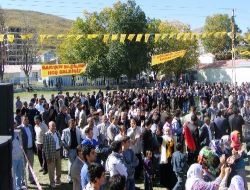 Dtp'liler, Kuzey Irak'tan Gelen Pkk'lı Grup İçin Miting Düzenledi
