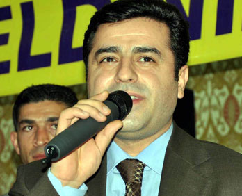 Demirtaş'tan operasyonlara tepki
