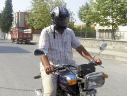 Erzin Polisinden Motosiklet Sürücülerine 'Kask Takın' Uyarısı