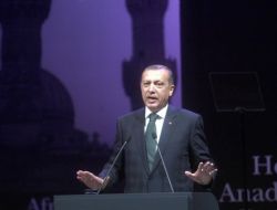 Erdoğan’dan 'Rol Kapma' Eleştirisi