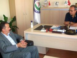 Chp'li Karaahmetoğlu, Tıp Fakültesi Dekanı Yalçın’ı Ziyaret Etti