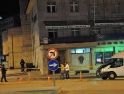 Polis Evi’nin Önündeki Şüpheli Paketten Elbise Çıktı