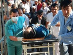 Hatalı Sollama Yapan Otomobil Takla Attı: 6 Yaralı