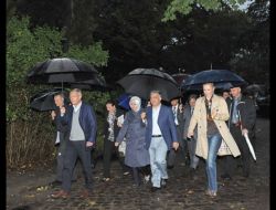 GÜL ÇİFTİ TEKNE GEZİSİNDE..