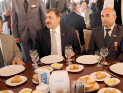 Bakan Eroğlu Şehit Aileleri Ve Gazilerle Gemide Yemek Yedi